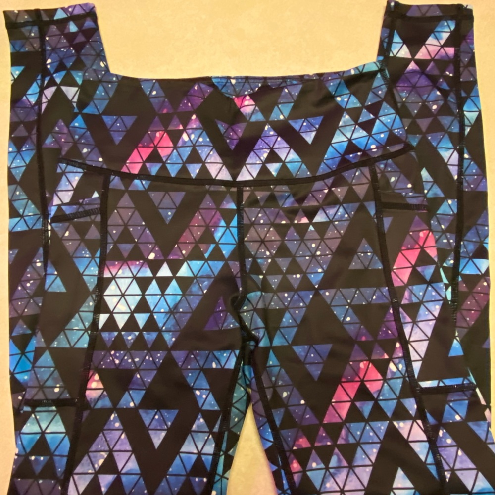 Galaxy triangle leggings. Full length.